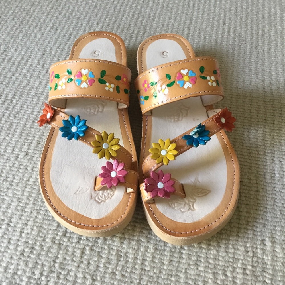 Woman’s Tan Floral Leather Slide Sandals with Multicolor Flowers